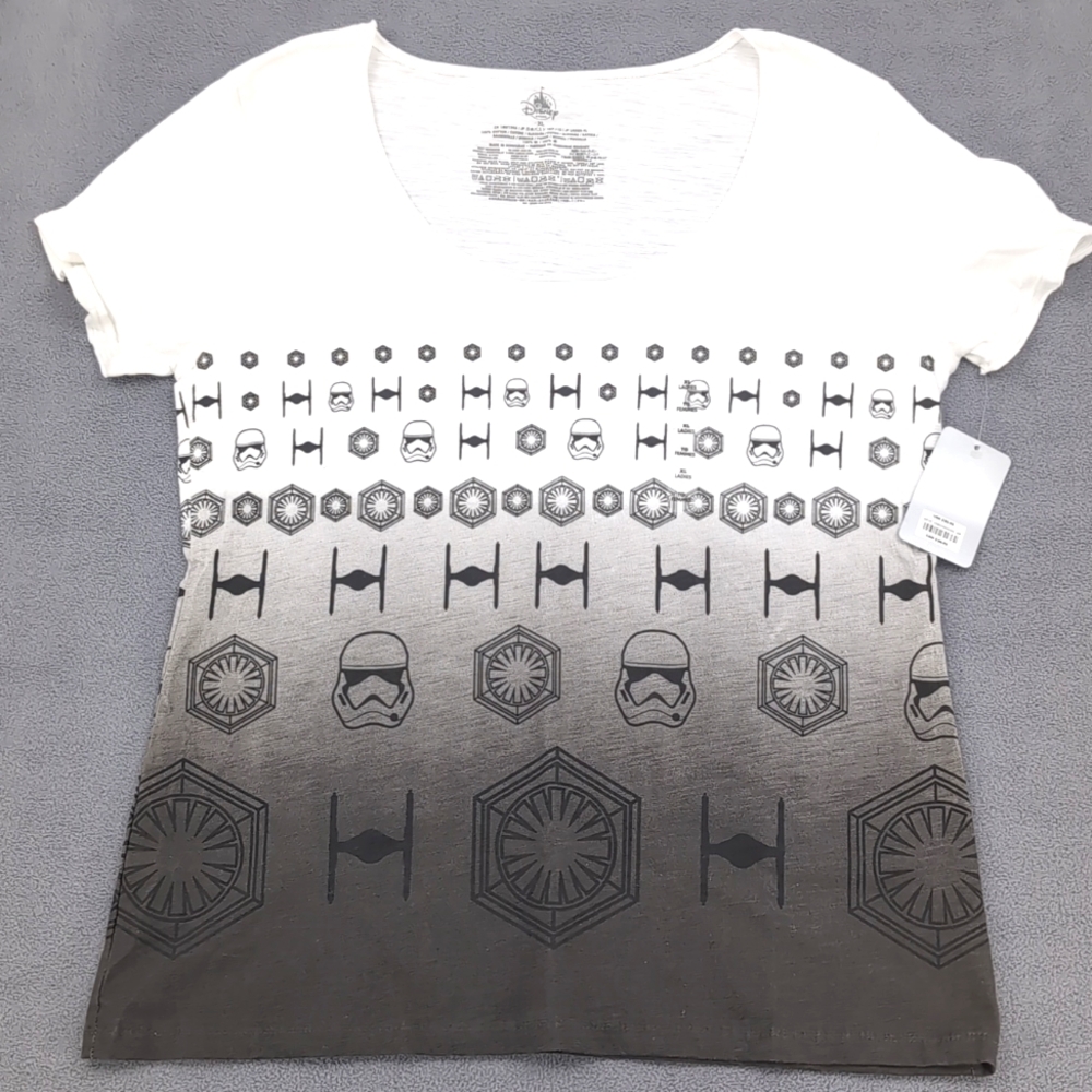 Disney Star Wars T-shirt NWT